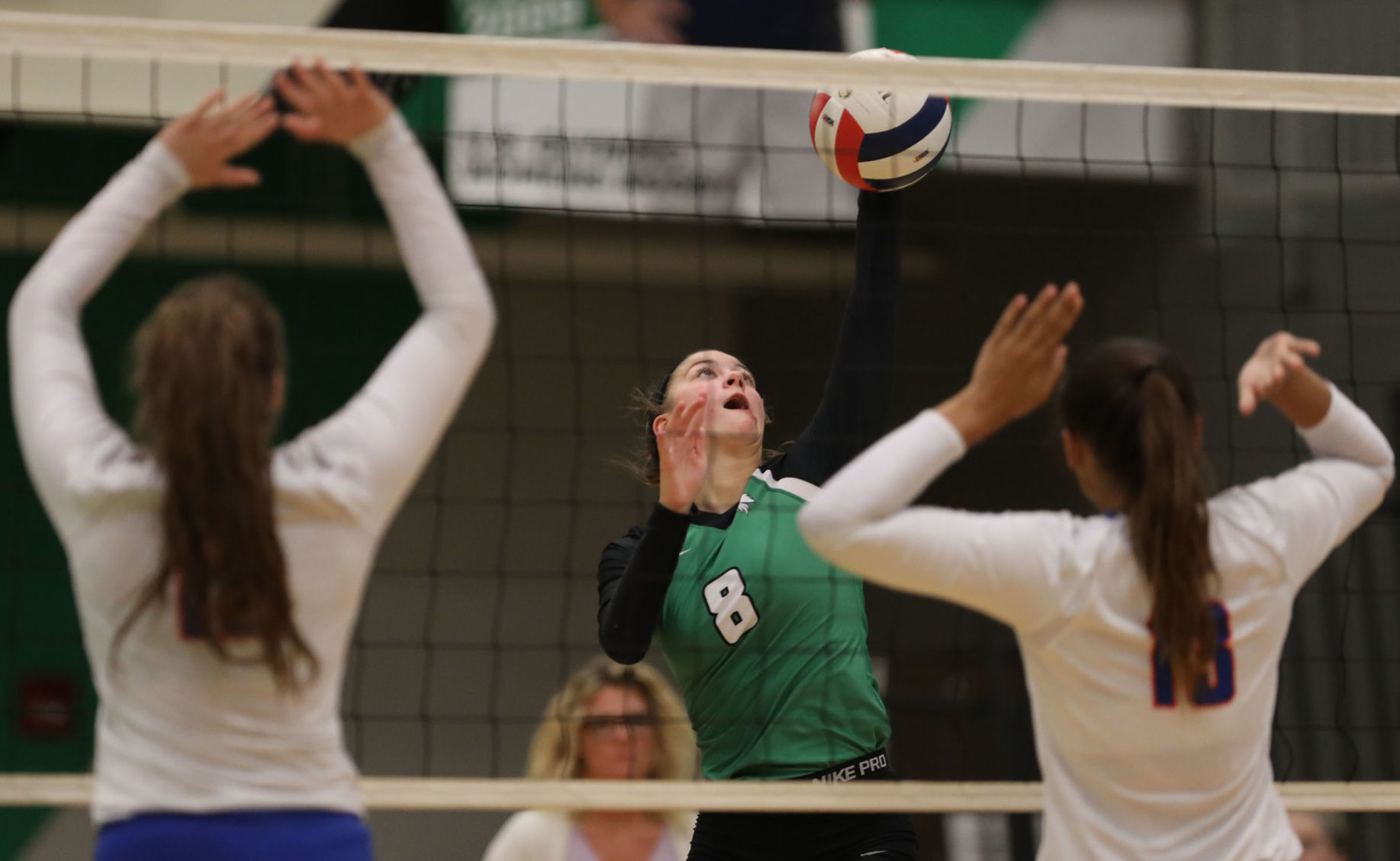Meridian vs Riverton volleyball 3 9.10.18.jpg